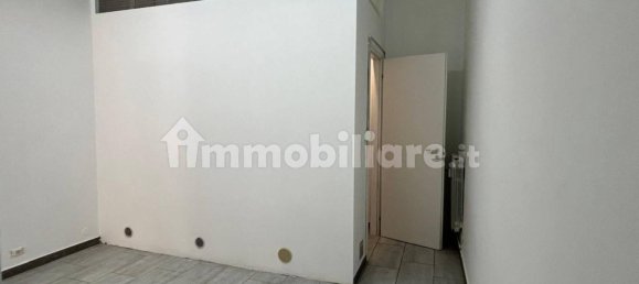 1 room Commercial property in Turin, Italy No. 272563 3