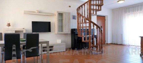 Квартира с 4 комнатами в Ла Маддалена, Италия № 10036 6