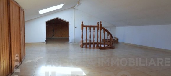 Квартира с 4 комнатами в Ла Маддалена, Италия № 10036 18