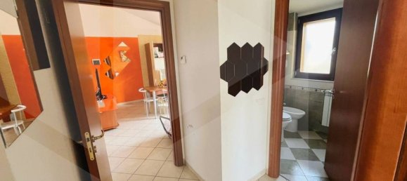 3 rooms Apartment in Termoli, Italy No. 20549 4