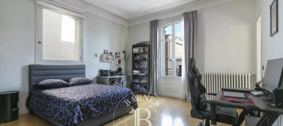 Hotel T6 em Saint-Mande, France N.º 345053 16