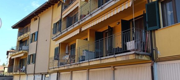 3 rooms Apartment in Como, Italy No. 4025 22