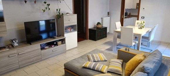 3 rooms Apartment in Como, Italy No. 4025 5