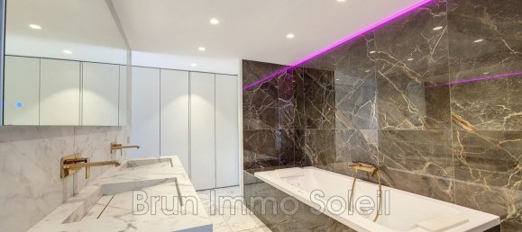 9 rooms House in Roquefort-les-Pins, France No. 339459 6