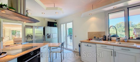 9 rooms House in Roquefort-les-Pins, France No. 339459 4