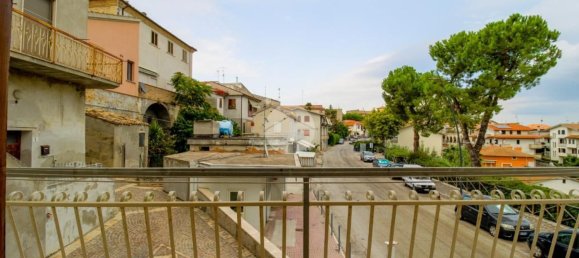 3 rooms Apartment in Atri, Italy No. 181905 18