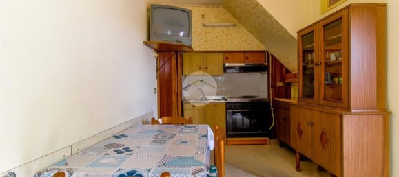 3 rooms Apartment in Atri, Italy No. 181905 5
