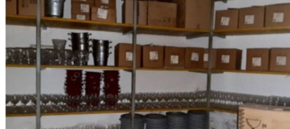 585m² Commercial property in Melfi, Italy No. 376093 10