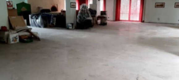 585m² Commercial property in Melfi, Italy No. 376093 2