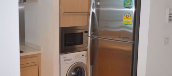 Кондоминиум  с 2 спальнями в Патхум Ван, Таиланд № 9402 8