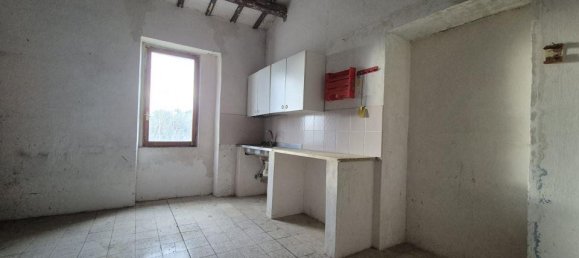 9 rooms House in Nocciano, Italy No. 127552 24