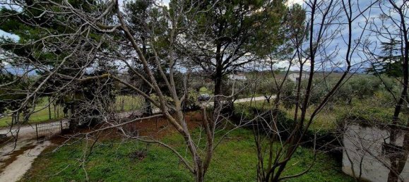 9 rooms House in Nocciano, Italy No. 127552 18