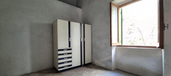 9 rooms House in Nocciano, Italy No. 127552 26