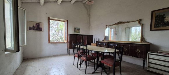 9 rooms House in Nocciano, Italy No. 127552 28