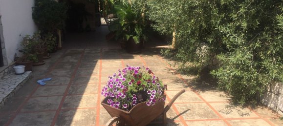 5 rooms Villa in Altavilla Milicia, Italy No. 251948 7