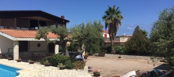 5 rooms Villa in Altavilla Milicia, Italy No. 251948 2