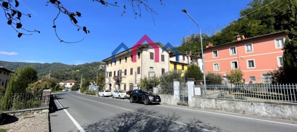 2 bedrooms Apartment in Barga, Italy No. 189408 21