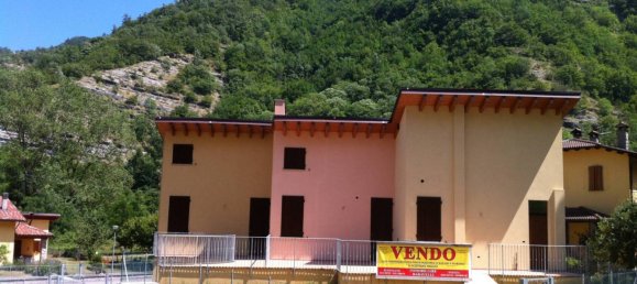 2 bedrooms House in Marradi, Italy No. 91470 3