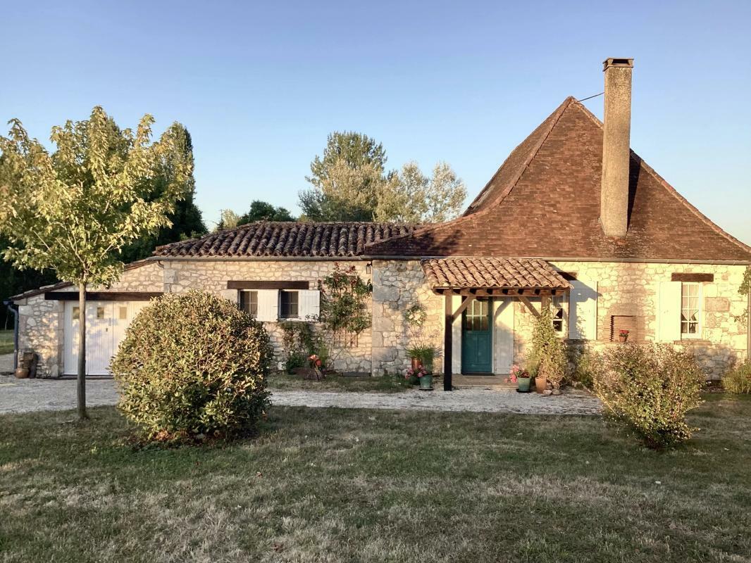 Casa de 3 dormitorios en Issigeac, France No. 278713