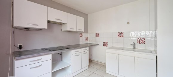 2 bedrooms House in Aoste, France No. 207150 4