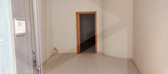 Imóvel comercial de 3 divisões em Conversano, Italy N.º 30511 11