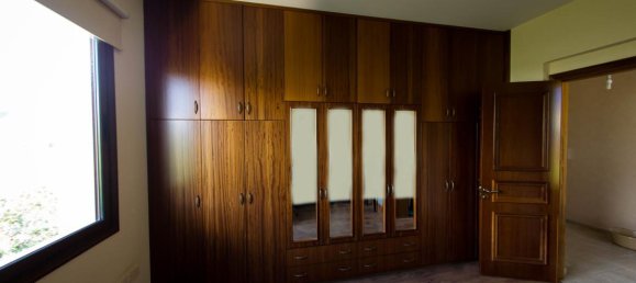 5 bedrooms Villa in Limassol, Cyprus No. 12804 3