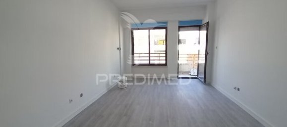 3 bedrooms Apartment in Costa da Caparica, Portugal No. 29508 2