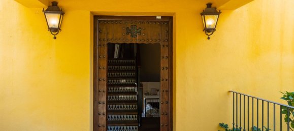 5 bedrooms Villa in Malaga, Spain No. 134279 8