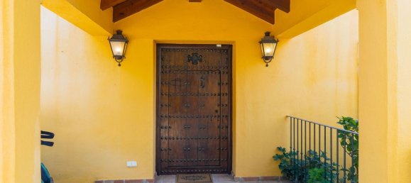 5 bedrooms Villa in Malaga, Spain No. 134279 5