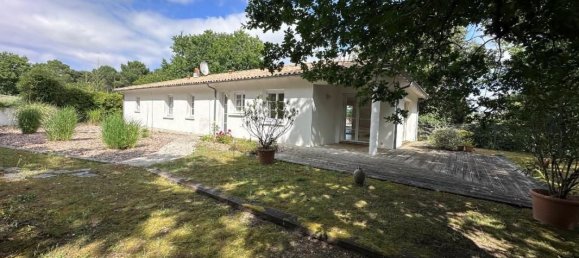 Дом с 3 спальнями в Ле Мат, Франция № 202752 2