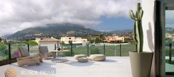 7 bedrooms Villa in Calpe, Spain No. 1534 2