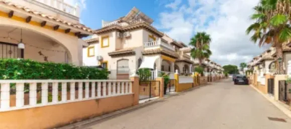Casa de 2 dormitorios en Alicante, Spain No. 133504 2