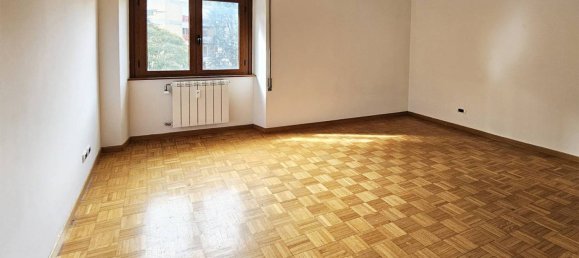 4 bedrooms Apartment in Rome, Italy No. 325929 10