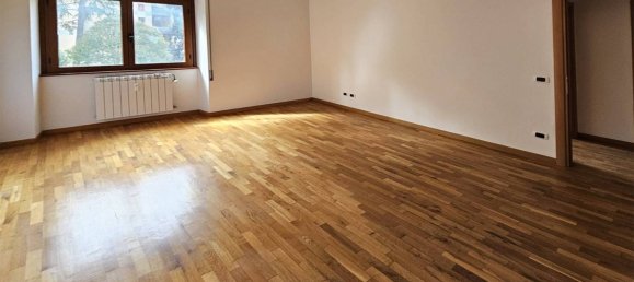 4 bedrooms Apartment in Rome, Italy No. 325929 9