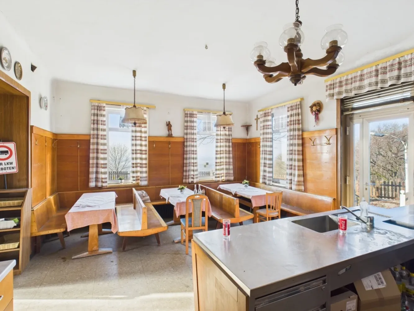 530m² Commercial property in Konigstetten, Austria No. 141335