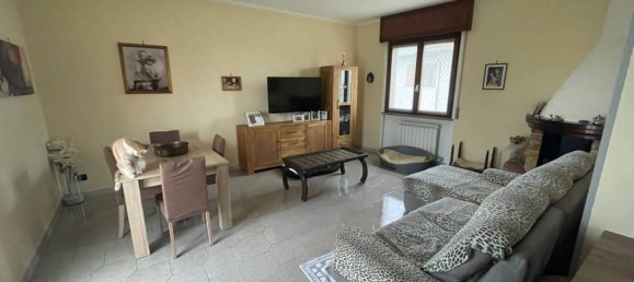 2 bedrooms House in Novara, Italy No. 174487 7