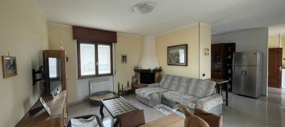 2 bedrooms House in Novara, Italy No. 174487 5