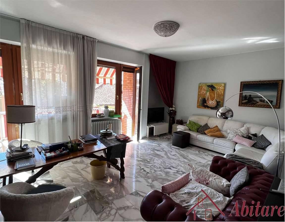 4 rooms Apartment in Alba, Italy No. 111340