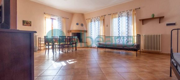 5 rooms Apartment in Gavorrano, Italy No. 213314 9