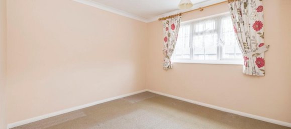 3 bedrooms House in Bushey, United Kingdom No. 6204 6