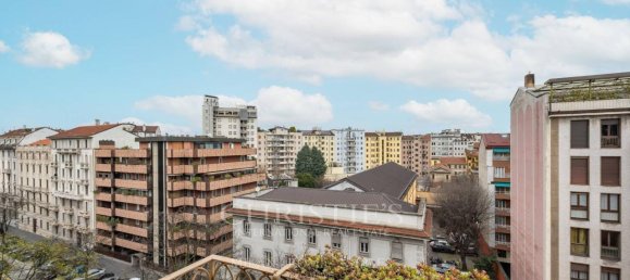 7 rooms Apartment in Milan, Italy No. 246458 12