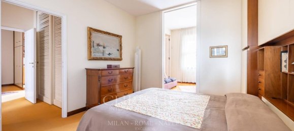 7 rooms Apartment in Milan, Italy No. 246458 16