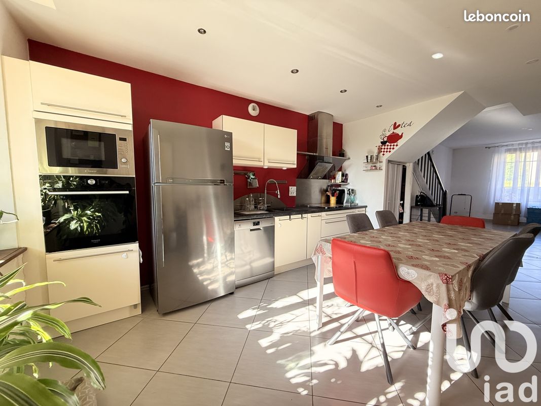 5 chambres Maison de ville à Poncin, France No. 198560