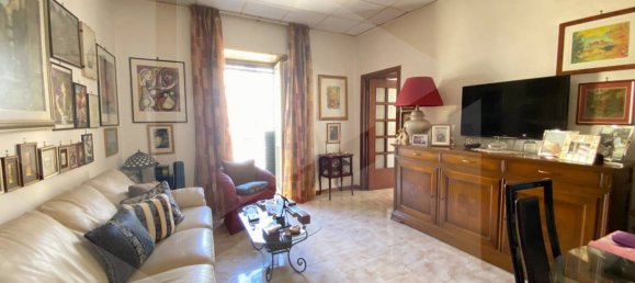 5-Zimmer Wohnung in Naples, Italy, Nr. 26263 2