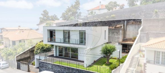 3 bedrooms House in Funchal, Portugal No. 16893 5