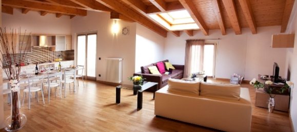 4 bedrooms Penthouse in Griante, Italy No. 58331 4