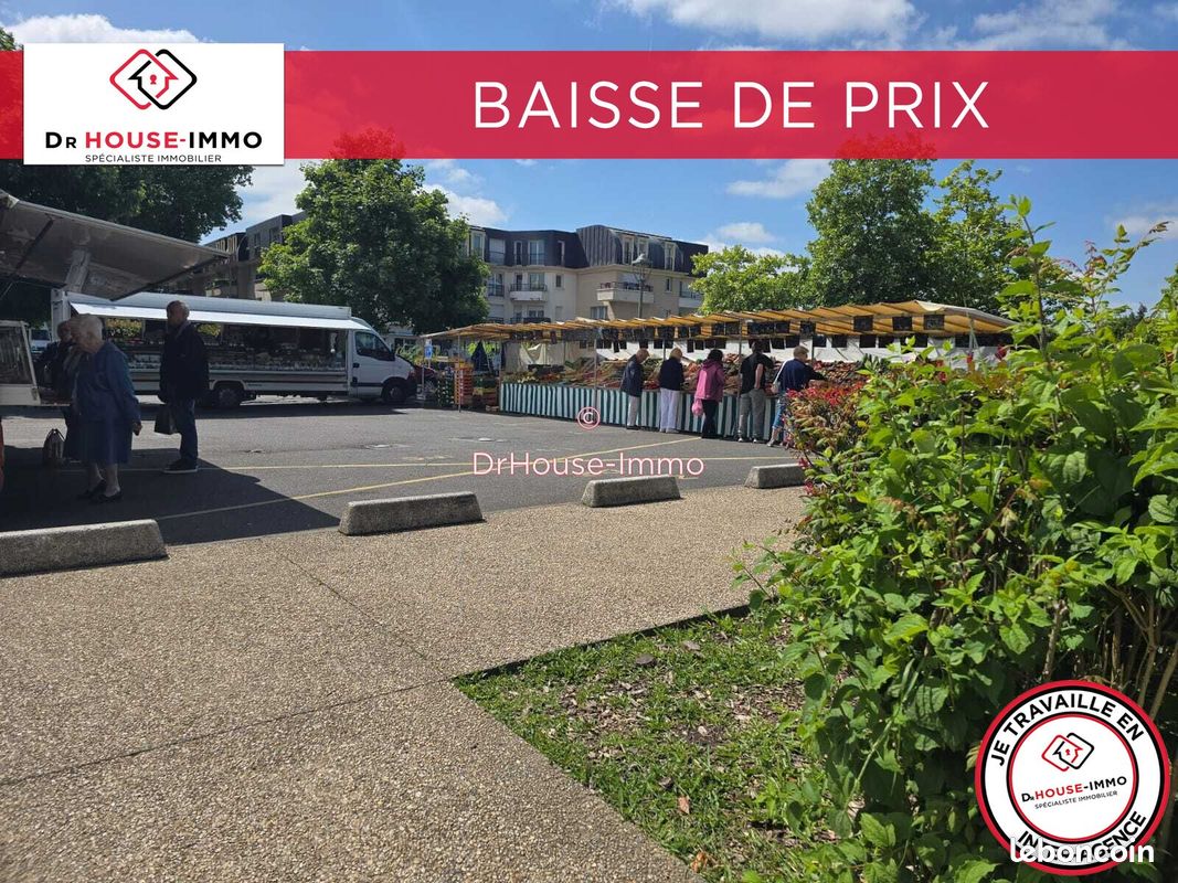 3 bedrooms Apartment in Lisses, France No. 334108