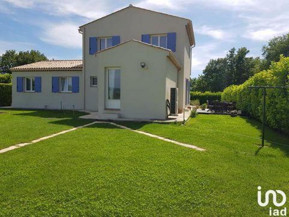 4 bedrooms House in Villeneuve, France No. 8050