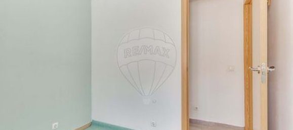 2 bedrooms House in Almada, Portugal No. 220051 17