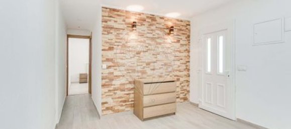 2 bedrooms House in Almada, Portugal No. 220051 11